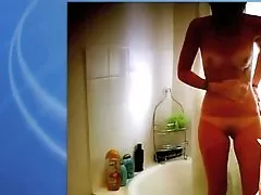 O taxista reconheceu a passageira como atriz pornô e beijou vídeo de pornô caseiro brasileiro essa vadia no banco de trás.